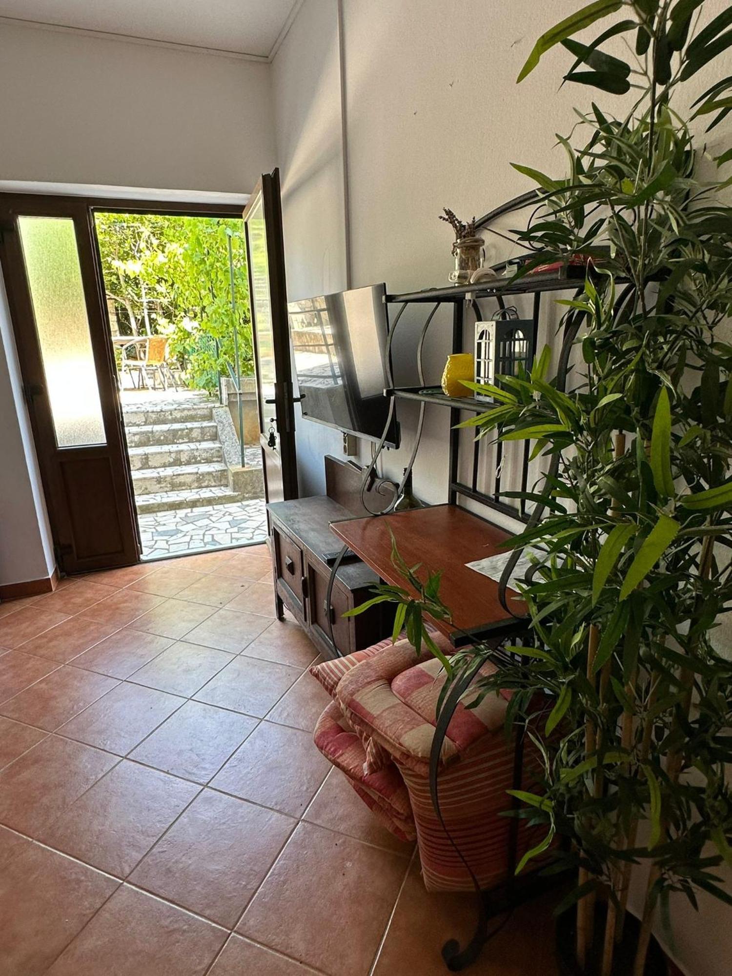 Apartments With A Parking Space Mali Lošinj Habitación foto
